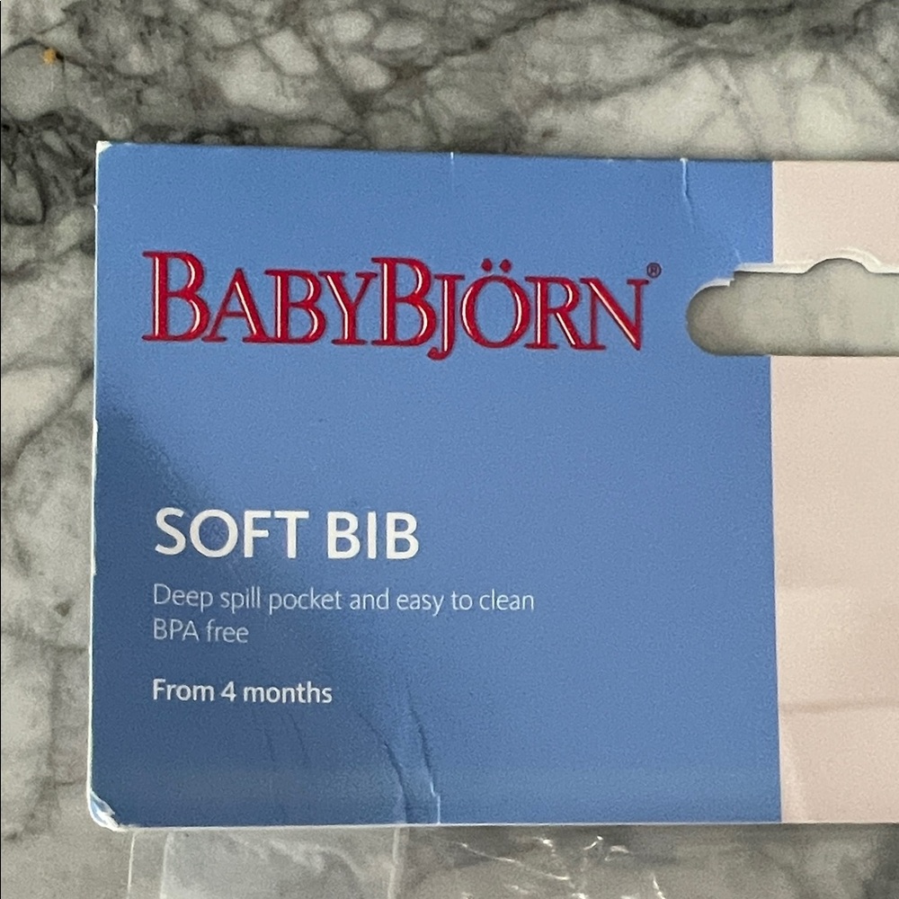 BabyBjörn Purple Soft Bib for Kids - Picture 2 of 4